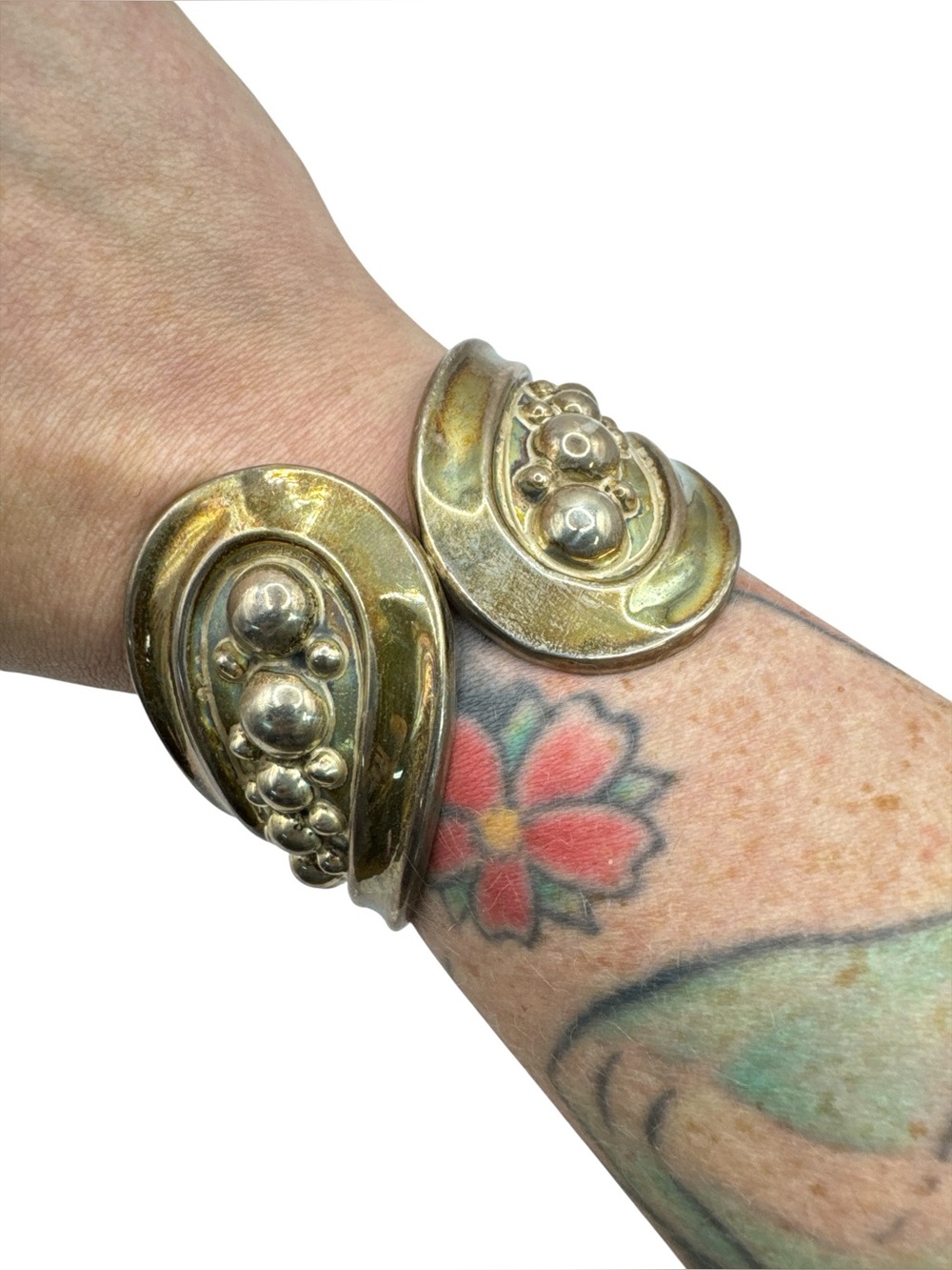 Vintage 1950s Sterling Silver Mexico Hinged Ball Clamper Bracelet 6.5” 48 grams